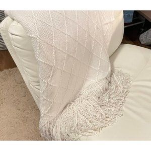 Knitted Throw Blankets for Couch and Bed, Soft Cozy Knit Blanket with Tassel
